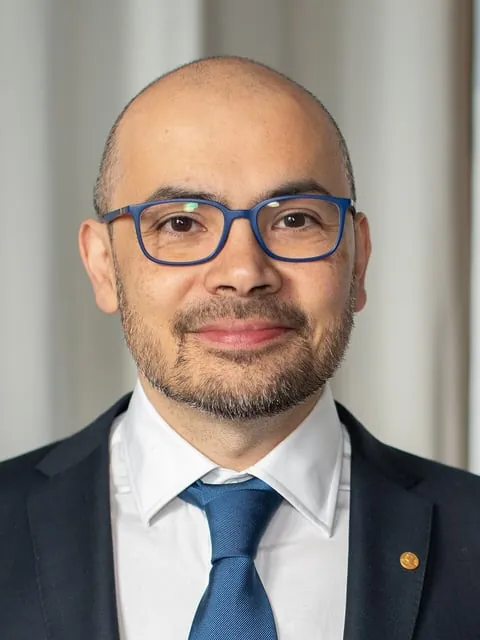 Retrato de Demis Hassabis
